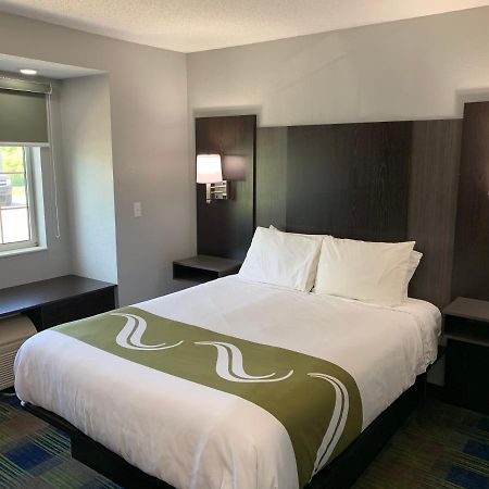 Quality Inn Owatonna Near Medical Center Exterior photo