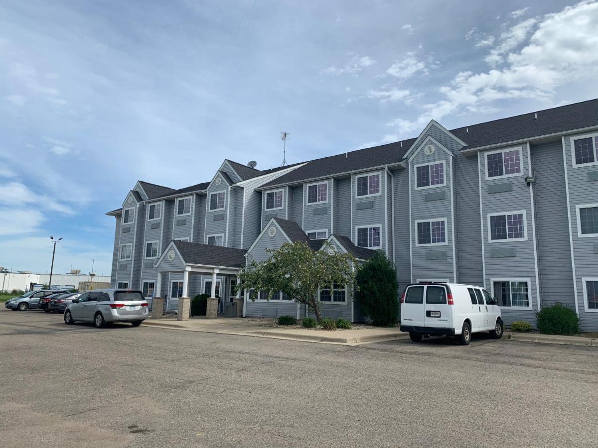 Quality Inn Owatonna Near Medical Center Exterior photo