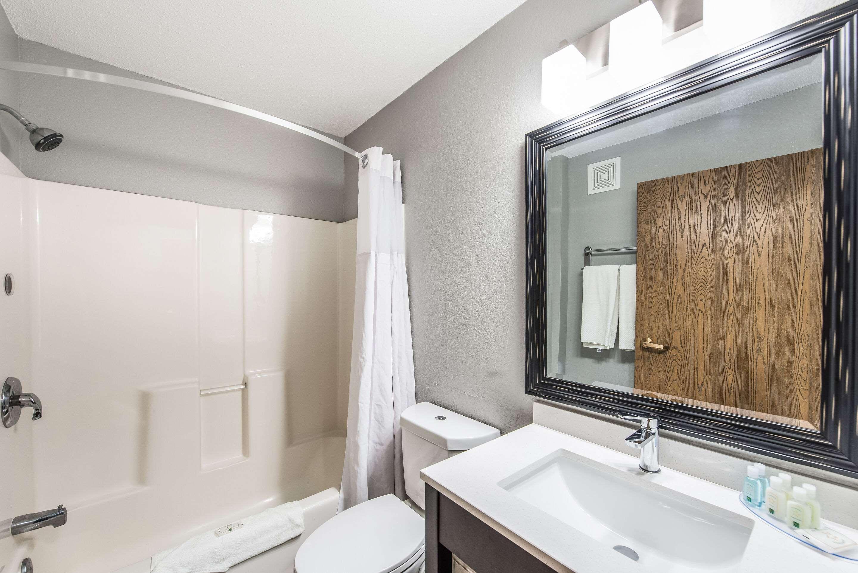 Quality Inn Owatonna Near Medical Center Exterior photo